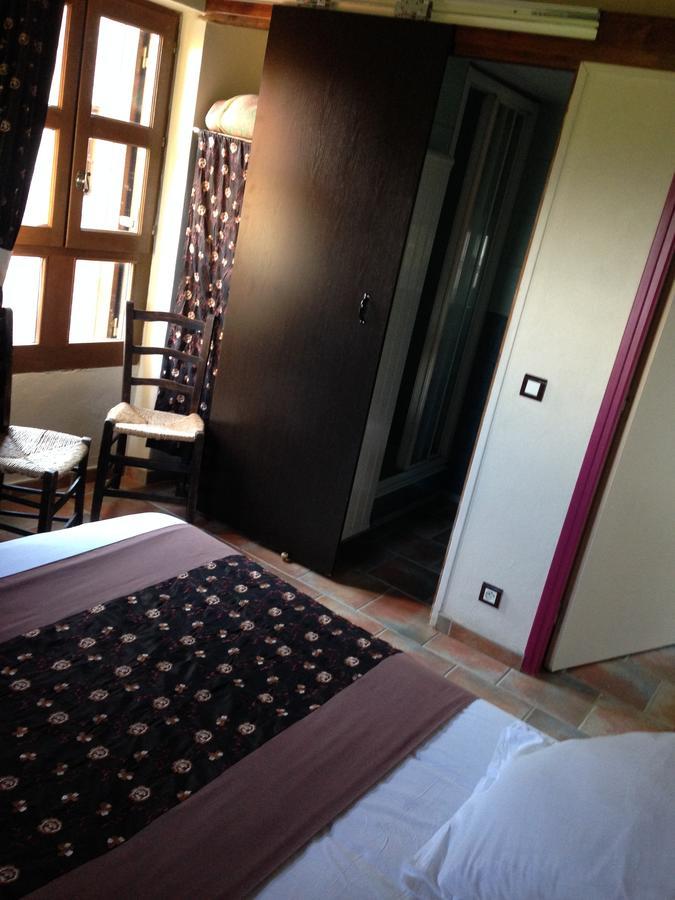 Auberge La Borie Nantes Szoba fotó